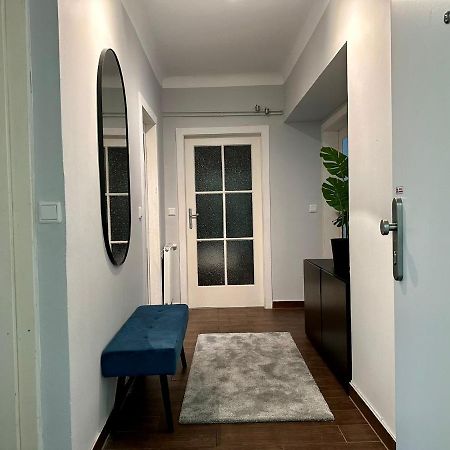 Balcony Apartment, 1 Min To U1 Reumannplatz Vienna Esterno foto