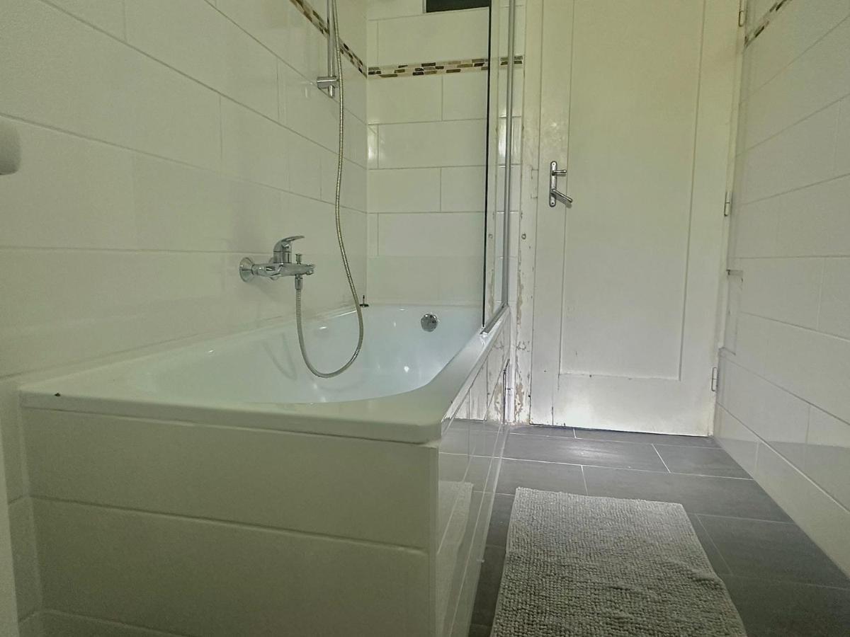 Balcony Apartment, 1 Min To U1 Reumannplatz Vienna Esterno foto